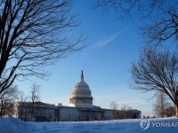 '이민단속 갈등' 셧다운 위기 넘겨…트럼프-美민주 예산안 합의