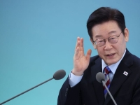 이 대통령, 대한상의 '백만장자 탈한국' 자료 직격…"가짜뉴스 생산·유포, 엄중 책임"