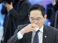 조용히 10년 준비한 삼성, 결국 정상 올랐다…미국 강자 제치고 '세계 1위'
