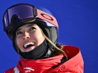 1년 간 337억 쓸어 담았다…2800명 선수 중 '수입 1위' 스키 스타 구아이링