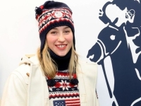 올림픽 선수촌서 남친 찾는 美 루지 선수…