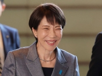 베선트, 日자민당 압승 이끈 다카이치에 