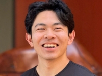 화요일 밤 9시, 술렁이는 기숙사…