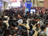 직장인 절반 "휴가 중 업무 연락 받은 경험 있다"