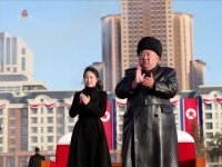 北, '평양 5만세대' 건설 완료…김정은, 딸 주애와 동행
