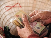 보이스피싱범 잡아 포상받았는데…정작 내 돈 못 찾는다?