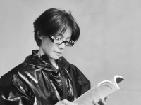 도서관 책 밑줄 친 배우 논란…공공 도서 훼손, 죄일까요