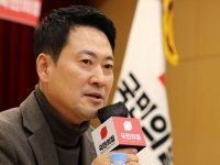 '500만뷰' 기록한 전한길·이준석 토론…장동혁 