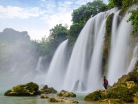 인생샷이 식인상어보다 위험했다…셀카 찍다 죽은 사람 이렇게 많았나?