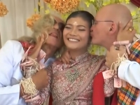 '신랑 둘·신부 하나' 태국 마을의 진귀한 결혼식…폴리아모리 대체 뭐길래