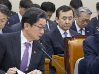 금융지주 회장 연임 '주총 특별결의' 도입 0곳…'영(令)' 안 선 금융당국