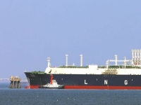 호르무즈 봉쇄 위기…중동 원유 운임 보름 만에 3배 급등