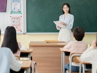 "우리 엄마가 이러면 난 자퇴" 선생님 SNS 사진 간섭·협박한 학부모