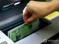 직장인 절반 이상 "월급만으론 답 없어…노후 준비 불가능"