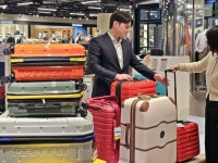 프렌치 감성 여행… 신세계 센텀시티, 캐리어 브랜드 ‘델시’ 선봬