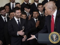 "마라도나는 안 갔을 것"…'축구의 신' 메시, 트럼프 만났다가 입길