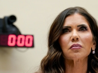 결국 잘린 놈… "대통령이 '살인 말벌'처럼 화났더라"