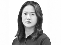 [시시비비]고독한 파수꾼: 한은 총재가 짊어질 무게