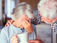 "부모님, 누가 모시지?" 국민들 생각 들어보니…