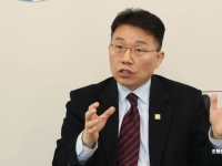 [인터뷰]정익중 "국내입양과 출산은 다르지 않다"