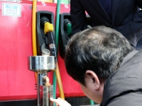 서울 휘발유 평균가 2000원 돌파…경유도 2000원 눈앞