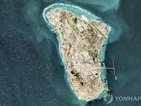 美, 하르그섬 군사시설 90곳 정밀타격…"석유 인프라는 보존"