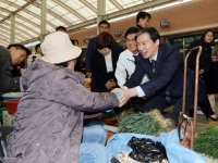 정읍 간 조국 "혁신당도 호남의 자식…민주당과 효도 경쟁"