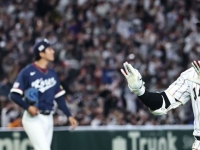 통 큰 오타니, 동료 전원에 '600만원 시계' 돌렸다…"3연패 달성해보자"