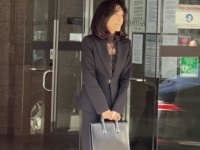 "저 핸드백 어디꺼죠?"…이부진 주총 패션 올해도 '완판각'