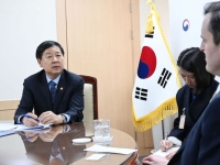 IMF "경제 하방 리스크 커져"…구윤철 "추경 포함 모든 수단 동원"