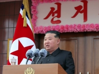 北, 김정은 국무위원장 3연 추대…'2인자' 최룡해→조용원 교체