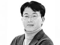 [초동시각] '대통령의 의중' 그 위험한 정치