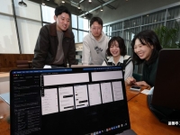 "점심 먹고 오는 동안 일 좀 해 놓을래?"…업무 방식 바꾼 '바이브 코딩'[무너진 코딩 성벽]①