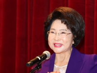 "94세 맞아? 50대인 줄"…'최강동안' 이길여 가천대 총장 근황