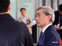 신현송 "추경 경제성장률 0.2%P 올릴 것…외화자산 상당부분 처분"