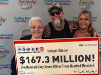 "개 버릇 남 못 준다" 2540억 복권 당첨된 美50대 남성, 1800만원 훔치다 체포