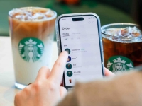 스타벅스 피크시간 '이것' 쓰면…커피 빨리 받는 '꿀팁'