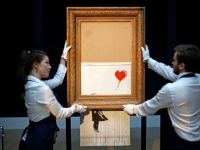 "돈은 불편해"…뒤늦게 알려진 억만장자의 '단돈 21만원' 결혼