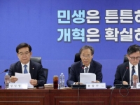 당정 "쓰레기 종량제 봉투 수급 문제 없어…차량 2·5부제, 보험료 인하 검토" 