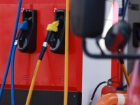 "천장인 줄 알았는데 지붕 뚫을 기세"…"기름값이 끝이 아니다" 세계은행의 섬뜩한 경고