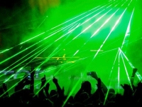 클럽 입장 거부에 분노…20대 女공무원, 종업원·경찰관 폭행