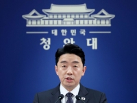 강훈식 비서실장 "원유 2억7300만배럴, 나프타 210만t 추가 확보"