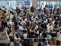 "항공권 왜 없나 했더니" 1500만 명 눈앞…'바글바글' 한일 하늘길