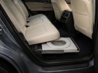 "급하면 바로 빼서 쓴다" 中 전기차의 '좌석 밑 화장실'…냄새는 과연?