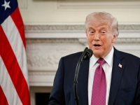 "트럼프, '존스법' 유예 연장 검토"…이란 전쟁 에너지 가격 상승 대응