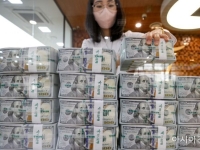 "지금 넣어두면 돈 번대" 소문에 우르르…이자 벌려다 원금 날린 中투자자들