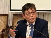 "5월 통방서 금리 인상 시그널 줄 수 있다" 유상대 한은 부총재, 공식 언급