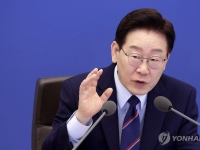 李 "빚 20배 늘어도 콩나물 팔아 갚는 게 맞느냐"…배드뱅크 '상록수' 질타