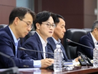 '긴급조정' 총대 멘 산업장관…민주노총 출신 노동장관 "회사 망하라고 설립된 노조 없어"(종합)