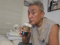 "스벅 사랑은 계속된다" 배우 최준용, 논란에도 인증샷